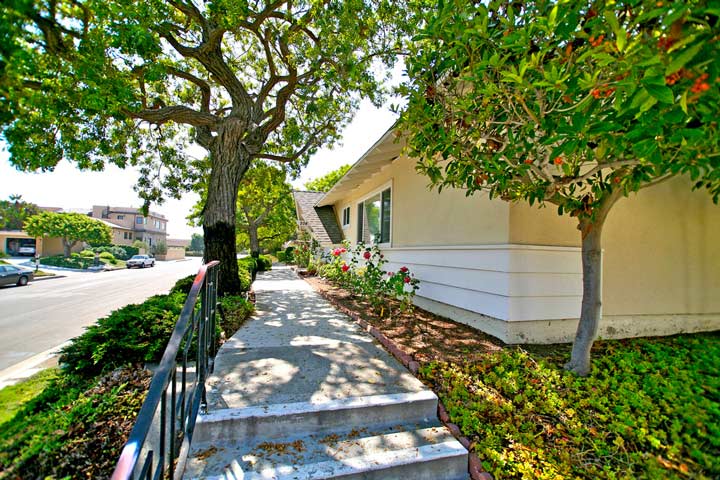 Bay Cliff Village Community Home in San Clemente, CA