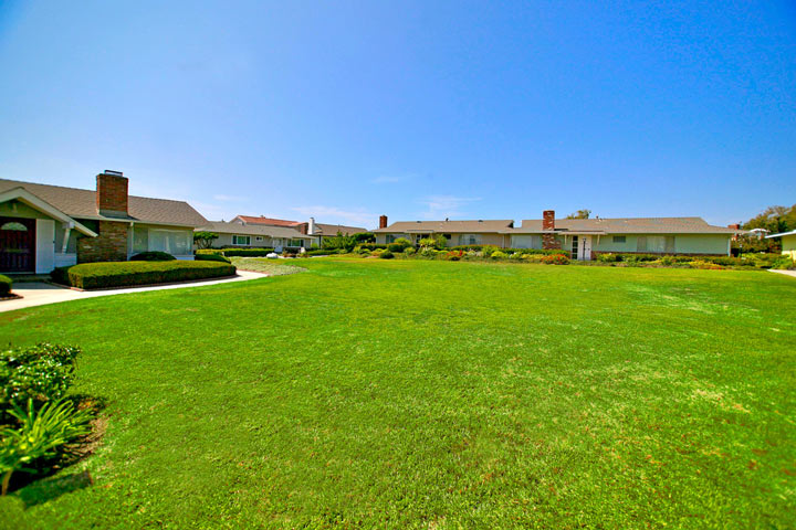 Bay Cliff Village Community Homes in San Clemente, CA