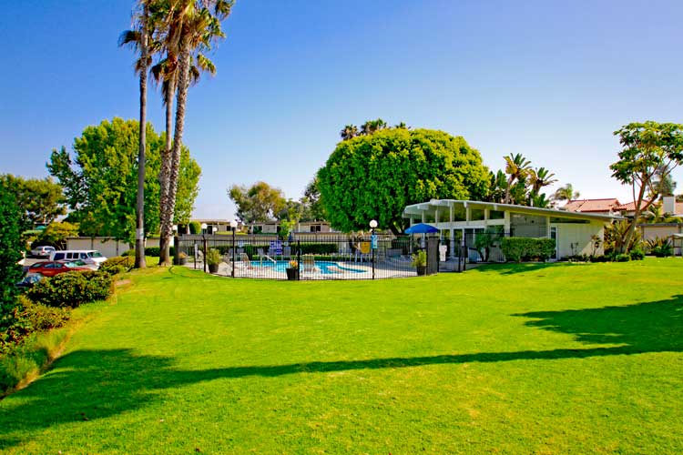 Vista Pacific Del Gado Community Pool in San Clemente, CA