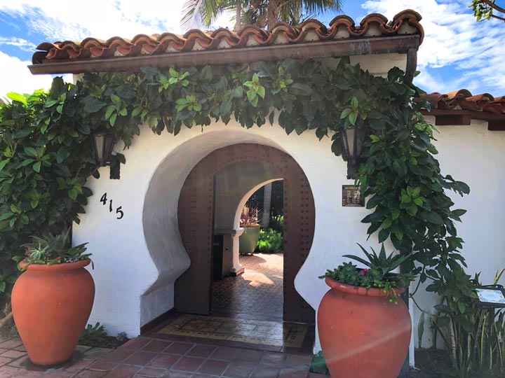 Casa Romantica San Clemente Key Hole Entrance